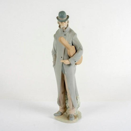 Old Man With Violin 1014622 - Lladro Porcelain Figurine