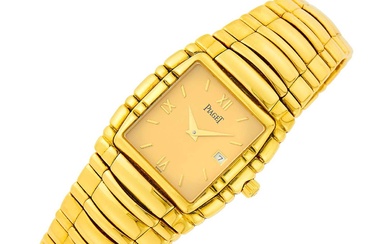 Piaget Gold 'Tanagra' Wristwatch, Ref. 17061.M.401D
