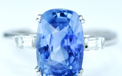 Ring Platinum - 6.28 tw. Sapphire - Sri Lanka - Diamond