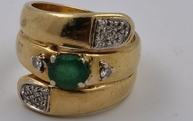 Ring - Yellow gold Emerald - Diamond