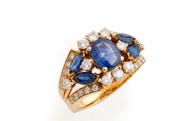 Ring in 18K (750/°°) yellow gold, set with...
