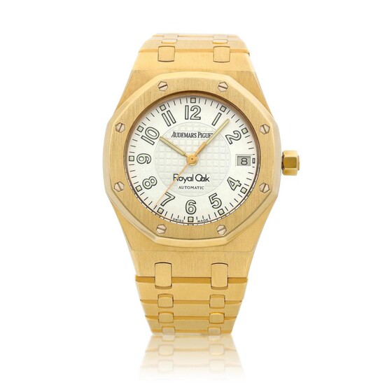 Royal Oak, Reference 15127BA | A limited edition yellow gold bracelet watch with date and two-tone dial, Made in 2003 | 愛彼 | 皇家橡樹系列 型號15127BA | 限量版黃金鏈帶腕錶，備日期顯示，2003年製, Audemars Piguet