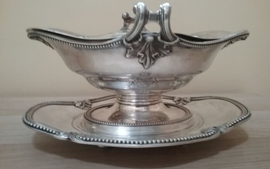 Sauce boat (1) - .950 silver - Odiot - France - Late 19th century