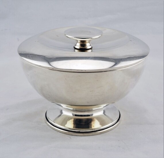 Silver confectionery bowl with lid