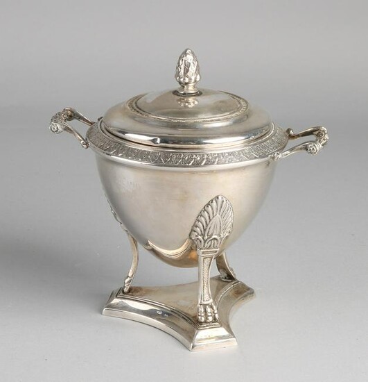 Silver goblet with lid, 800/000, round model decorated