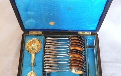Spoon, Sugar tongs, Tea strainer, Sterling silver and vermeil teaspoon (17) - .800 silver, Silver gilt - Jean Barthélémy - France - Late 19th century