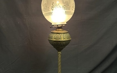 Tall Brass Spiral Pillar Electric Banquet Oil Lamp