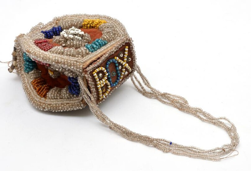Woodland Indians raised beadwork trinket box
