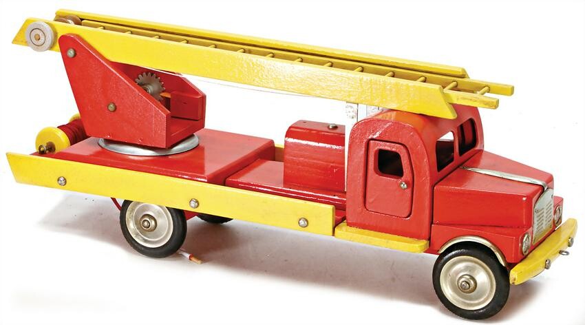 fire engine, wood, manufacturing work, '50s, 45 cm