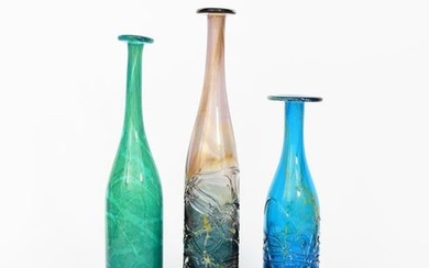 A Mdina glass bottle vase designed by Michael Harr…