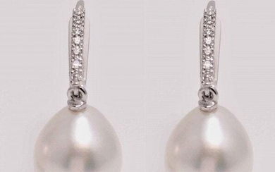 14 kt. White Gold- 10x11mm White South Sea Pearls