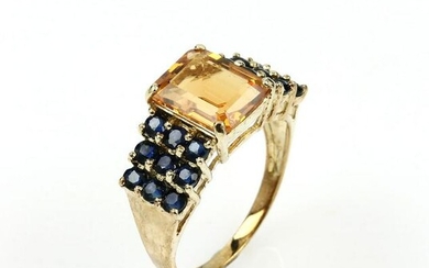 14 kt gold ring with citrine and sapphires