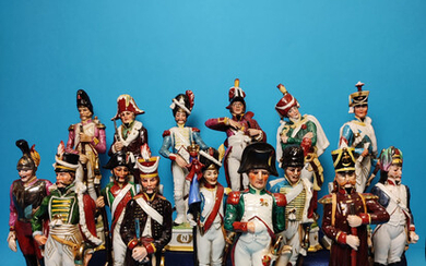 Гвардия Наполеона. Комплект фарфоровых солдат из 15 фигур. Фарфоровая...