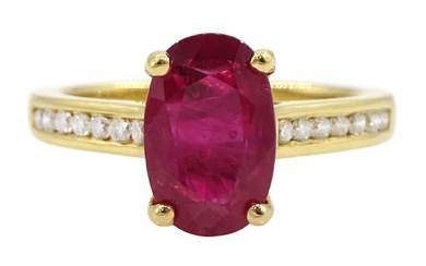 18ct gold oval ruby ring