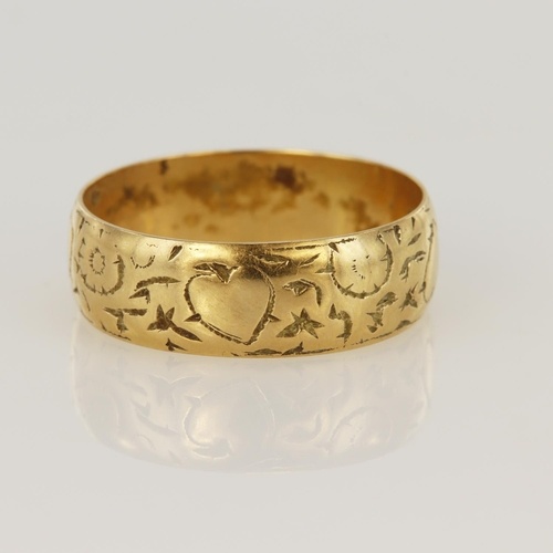 18ct yellow gold vintage keeper ring, decorated with hearts ...