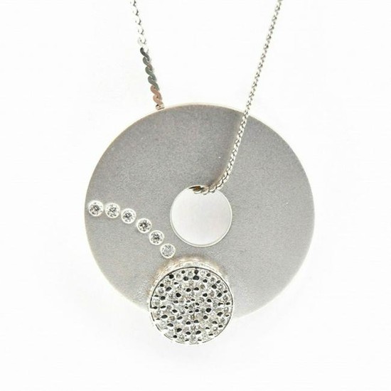 18k White Gold And 0.50cttw Diamond Disc Necklace