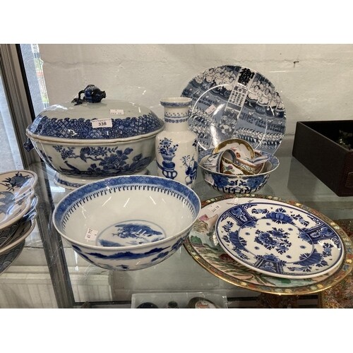 19th cent. Chinese large tureen 14ins, plus blue and white o...