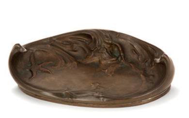 ÉDOUARD SCHENCK (1874-1959) Large coupe en bronze à...