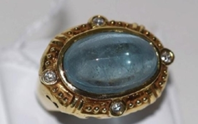 14kt yellow gold ring, Cabochon (possibly Aquamarine)