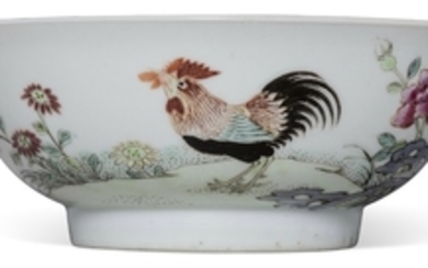 A FAMILLE ROSE `CHICKEN' BOWL, 18TH CENTURY