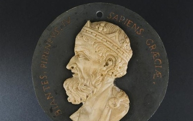 5 Roman black marble and giallo di Siena medallions
