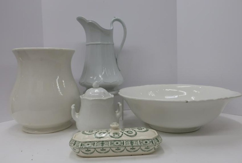 5 White Glazed Ceramic Serving Forms, Addition