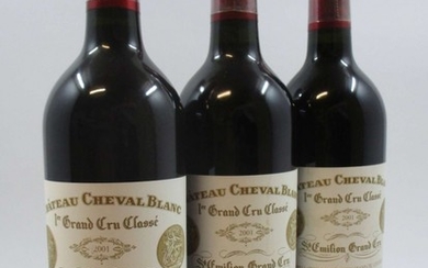 6 bouteilles CHÂTEAU CHEVAL BLANC 2001 1er GCC (A) Saint Emilion (3 étiquettes léger tachées
