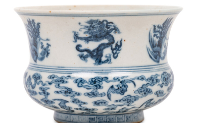 A Blue and White Porcelain Spittoon