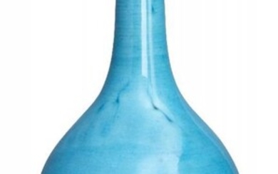 A Chinese porcelain monochrome bottle vase, Qianlong...