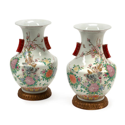 A PAIR OF CHINESE ENAMELED PORCELAIN VASES