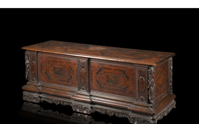 A Tuscan 17th-century various wood veneered settle decorated with plant motifs (cm 178x65x57) (defects)