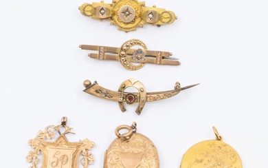 A collection of 9ct gold jewellery including a fob, three...