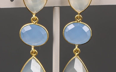 A pair of moonstone and chalcedony earrings in gold-plated sterling silver (2)