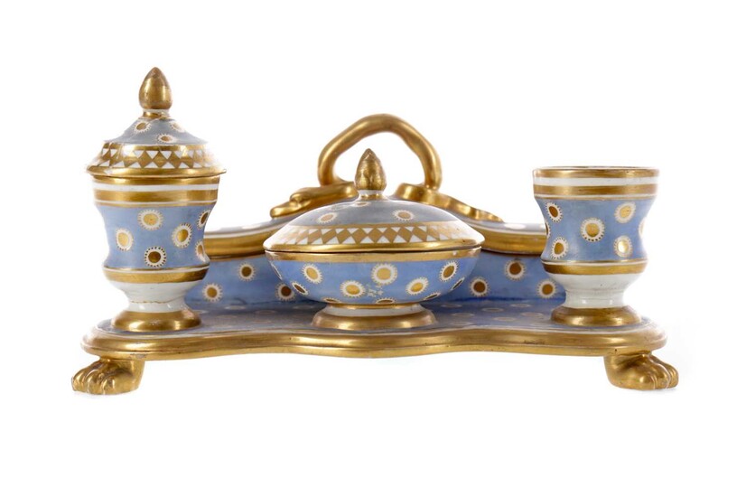 AN EARLY 19TH CENTURY CONTINENTAL PORCELAIN INK STAND