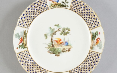 Assiette en porcelaine de Sèvres du XVIIIe... - Lot 38 - Coutau-Bégarie
