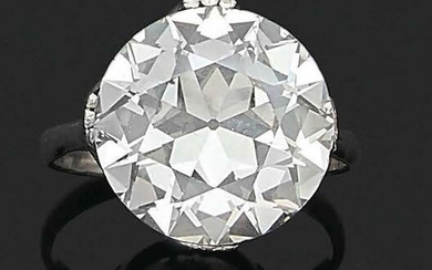 BAGUE « DIAMANT » Diamant rond, taille ancienne... - Lot 38 - Aguttes
