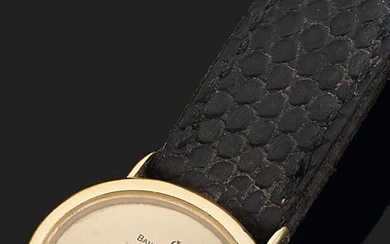 BAUME & MERCIER - OJ PERRIN PARIS. Montre bracelet de dame, la montre de forme...