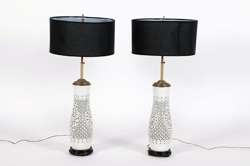 CERAMIC ASIAN STYLE PORCELAIN LAMPS MANNER OF MONT