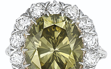 COLORED DIAMOND AND DIAMOND RING