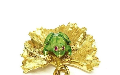 CUTE Vintage Yellow Gold Leave Ruby Green Enamel Frog