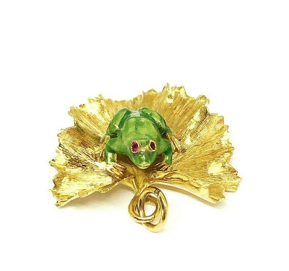 CUTE Vintage Yellow Gold Leave Ruby Green Enamel Frog