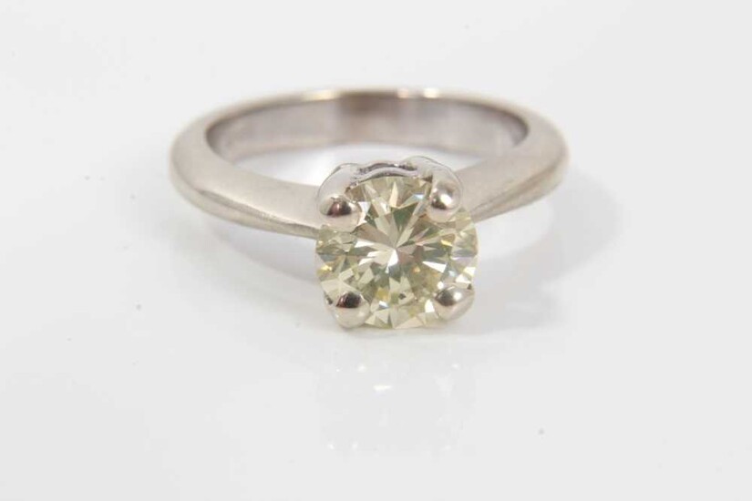 Diamond single stone ring with a brilliant cut diamond estimated to weigh approximately 1.37cts in four claw setting on 18ct white gold shank. Ring size J-J½.