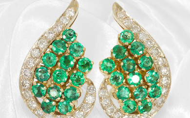 Earrings: high-quality vintage earclips with emeralds and brilliant-cut diamonds "Wings"