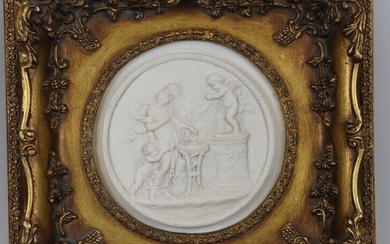 Edward William WYON (1811-1885), Love and Glory, sculpture en marbre signée, dans un cadre doré....