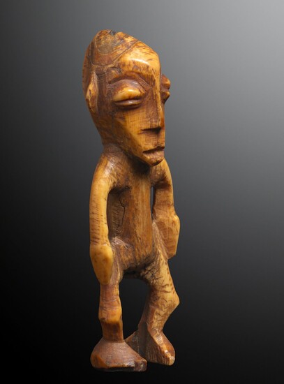 Figurine Lega R.D. du Congo Ivoire. H.... - Lot 238 - Cornette de Saint Cyr maison de ventes