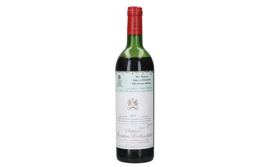 (-), Fles rode wijn, 1977. Château Mouton Rothschild....