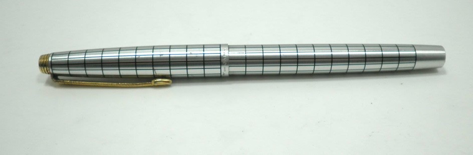 Fountain Pen made by Crest