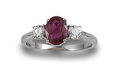 GOLD RING WITH RUBY AND DIAMONDS