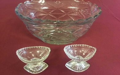 George III cut glass fruit bowl and a pair of Georgian cut glass salts