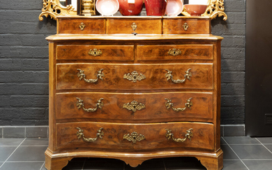 ITALY - 18° NEW chest of drawers with...